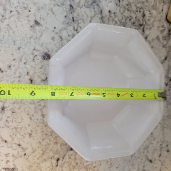 White Octagonal Ceramic Bowl 7534 USA Marked 10" Diameter - Picture 5 of 5